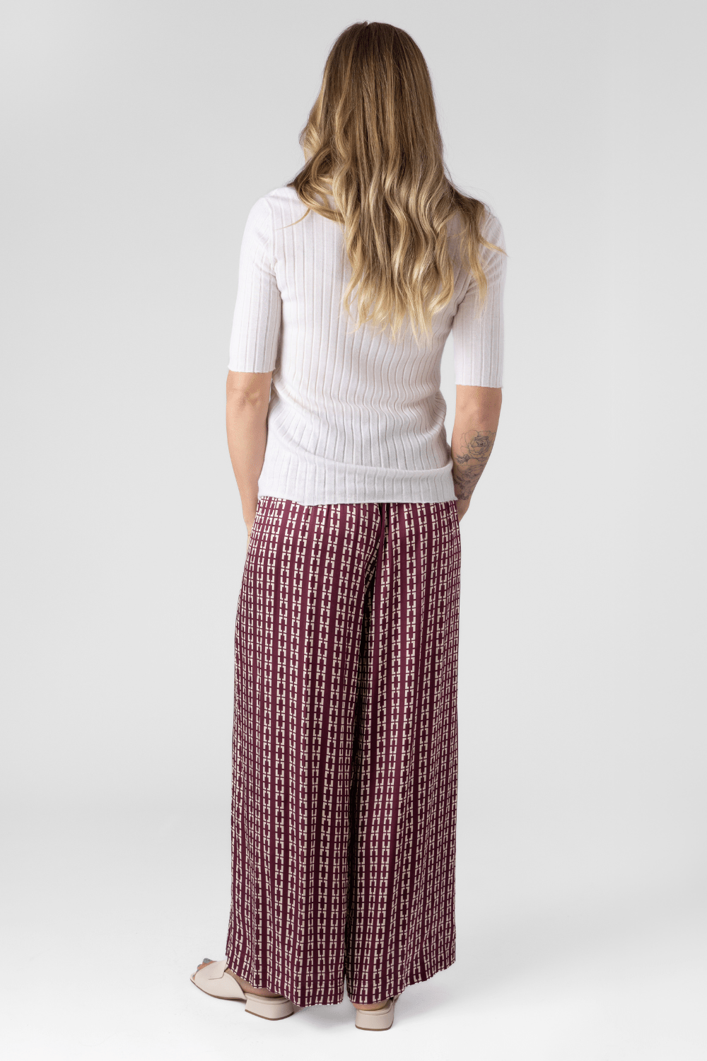 Freda Sweater - Lisa Yang