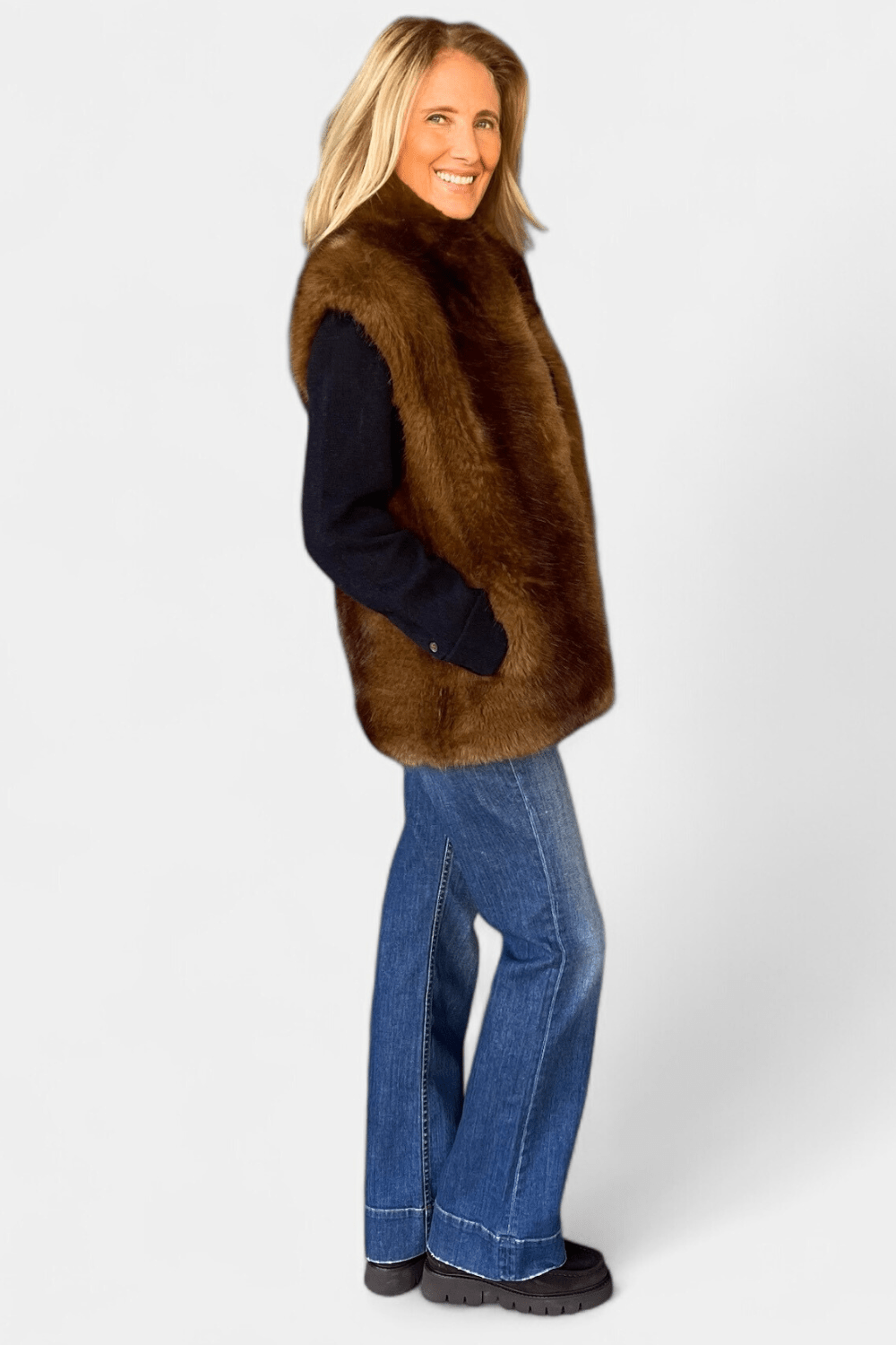 Laila Mink Vest - Apparis