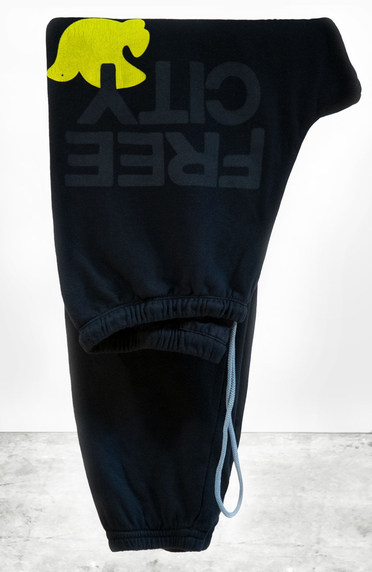 Large Sweatpant - Freecity