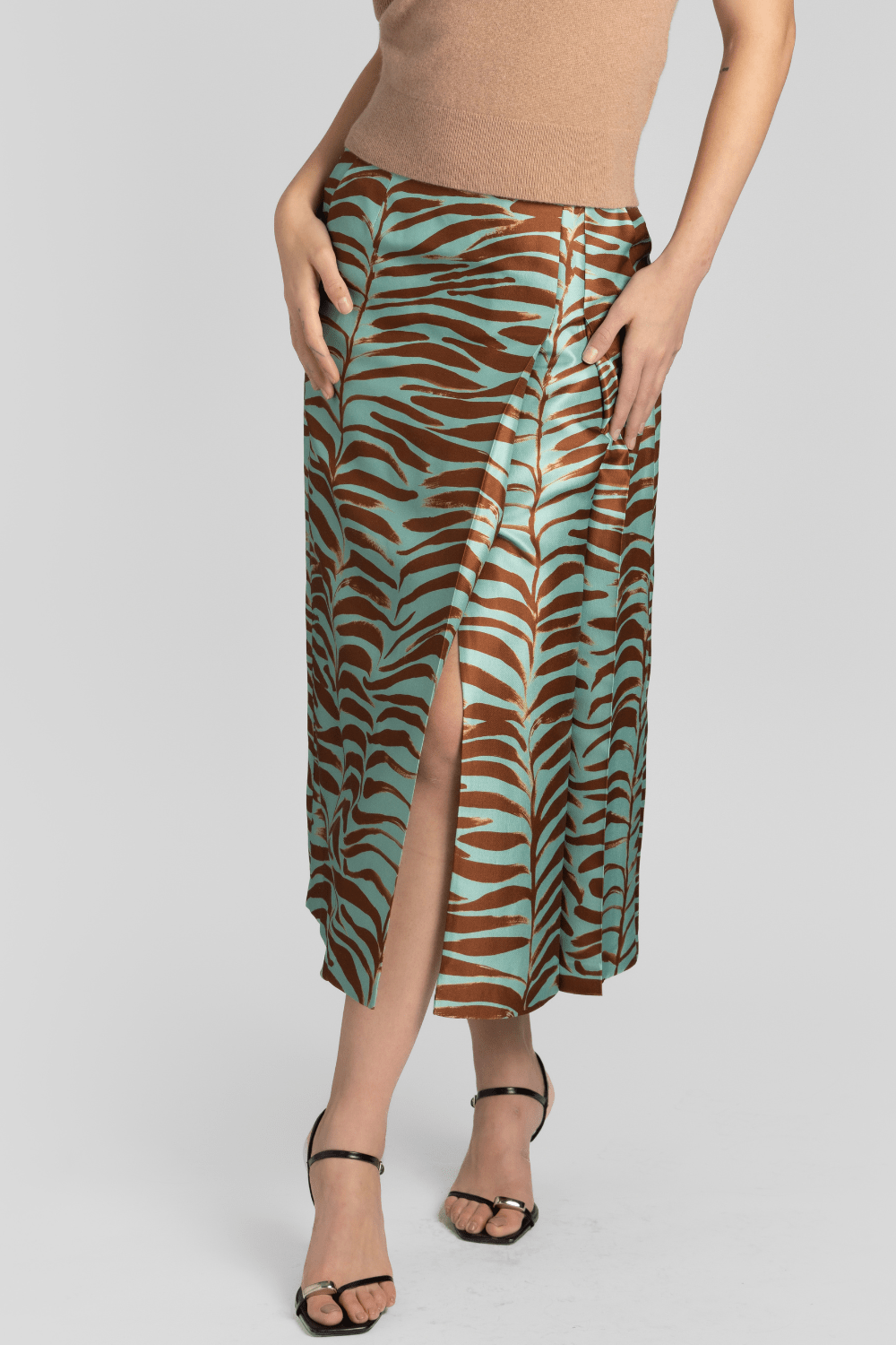 Op - Art Tree Skirt - The Posh Peacock