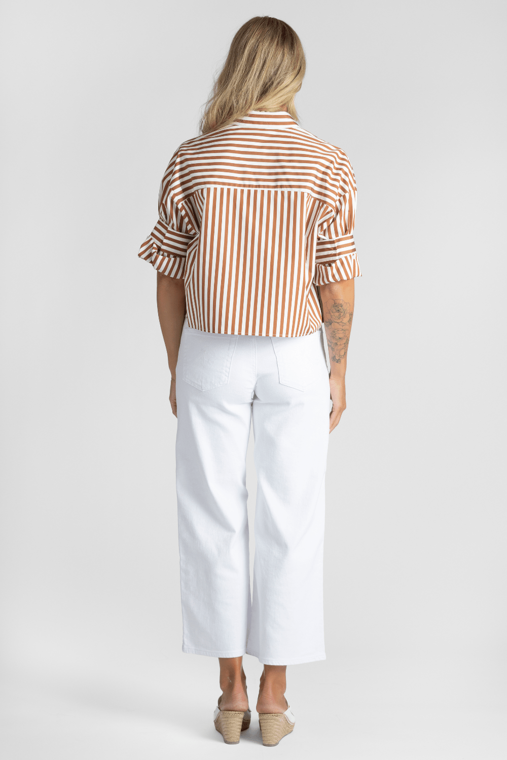 Saige Wide - Leg Crop White Jean - AG