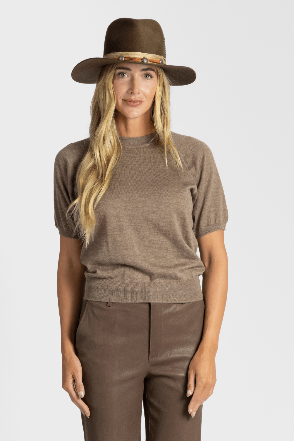 Short Sleeve Raglan Sweater - SPRWMN