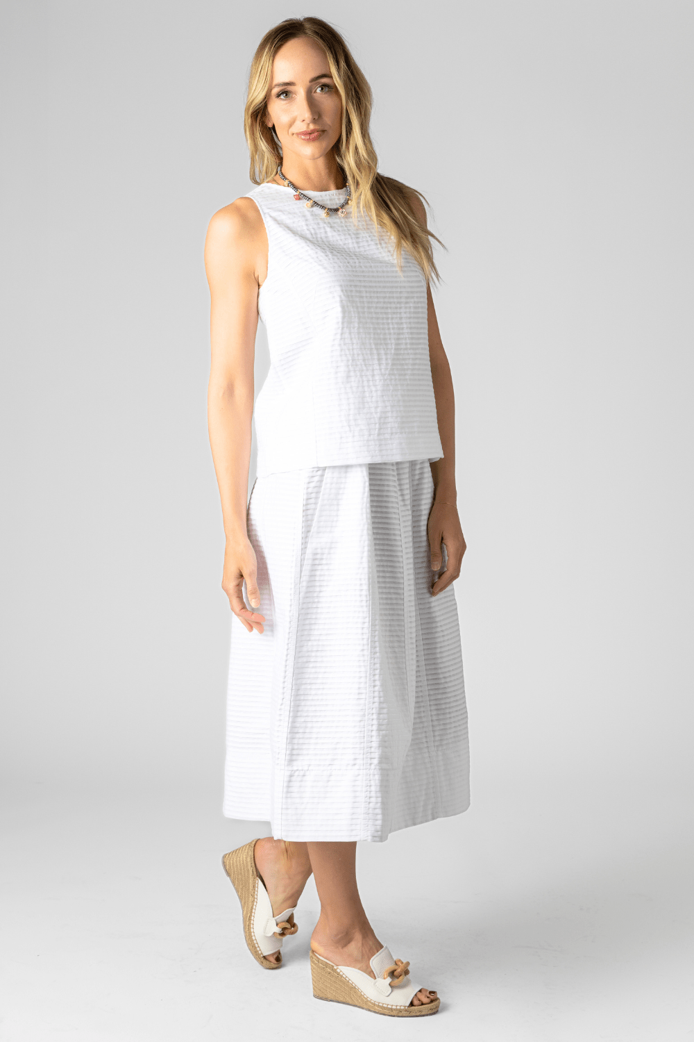Textured White Skirt - Odeeh