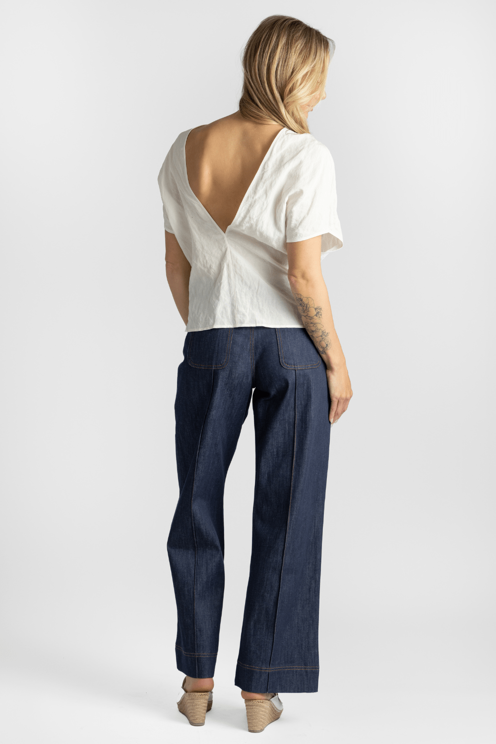Textured White V - Back Shirt - The Posh Peacock