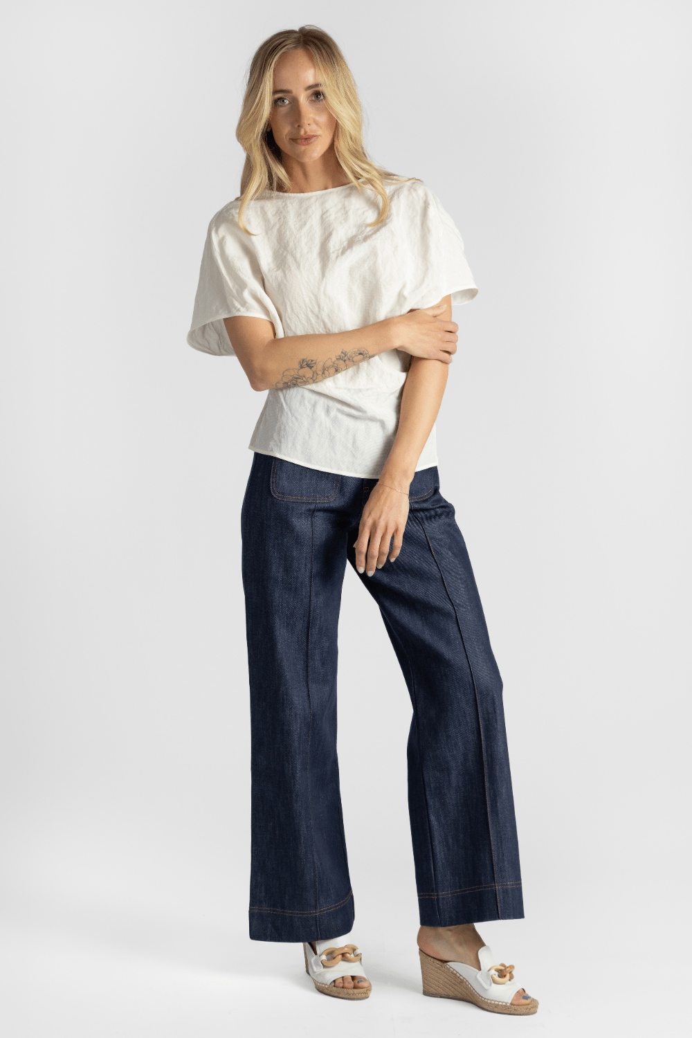Textured White V - Back Shirt - The Posh Peacock