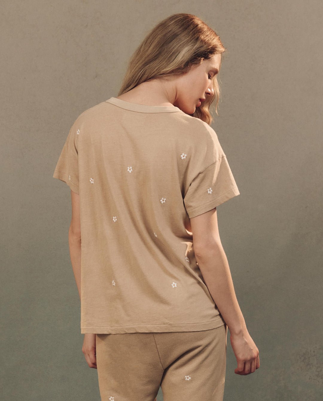 The Boxy Crew w/Daisy Embroidery - The Great