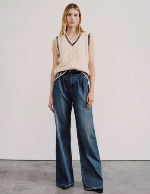 How to Rock Nili Lotan Pants: A Guide to the Best Styles and Fits for Every Occasion