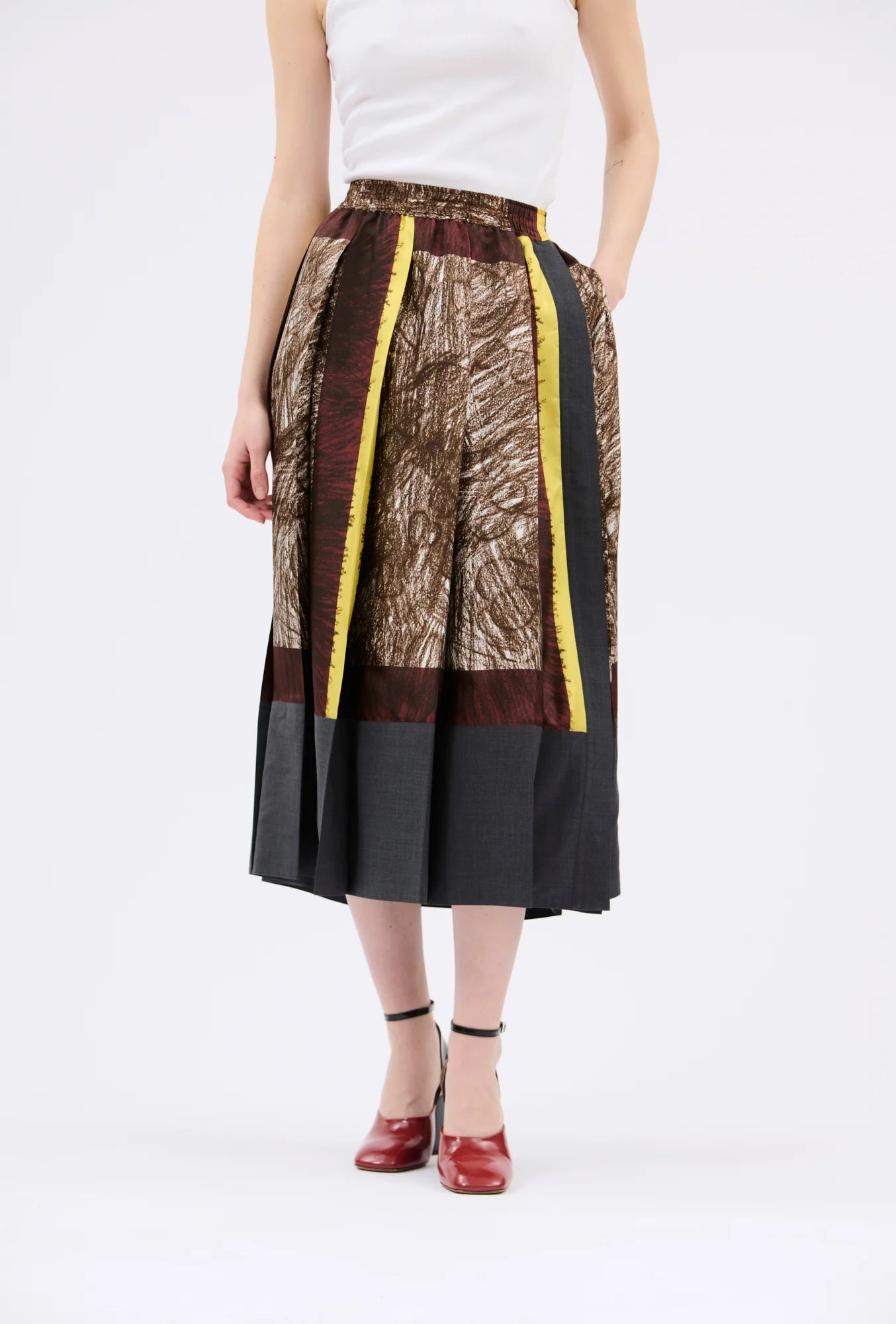 Foulard Scribbles Pleated Skirt - Odeeh