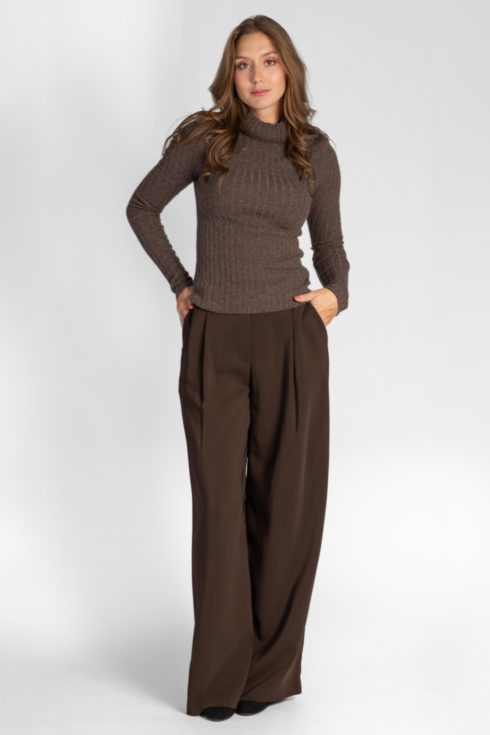 Crepe Straight Leg Pleated Trouser - The Posh Peacock