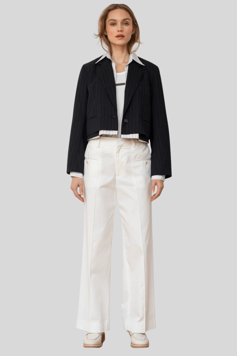 The Avenue Pant in White - WE - AR4