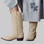 The Cowboy Boot Pearl Suede - The Great