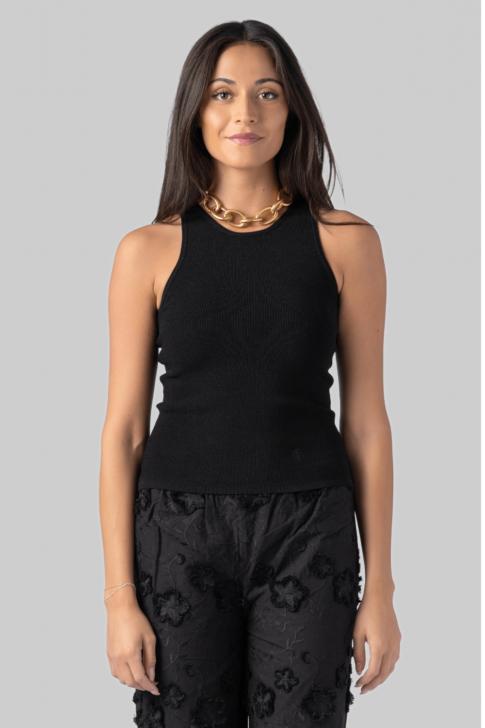 The Madison Cotton Tank in Black - The Garment