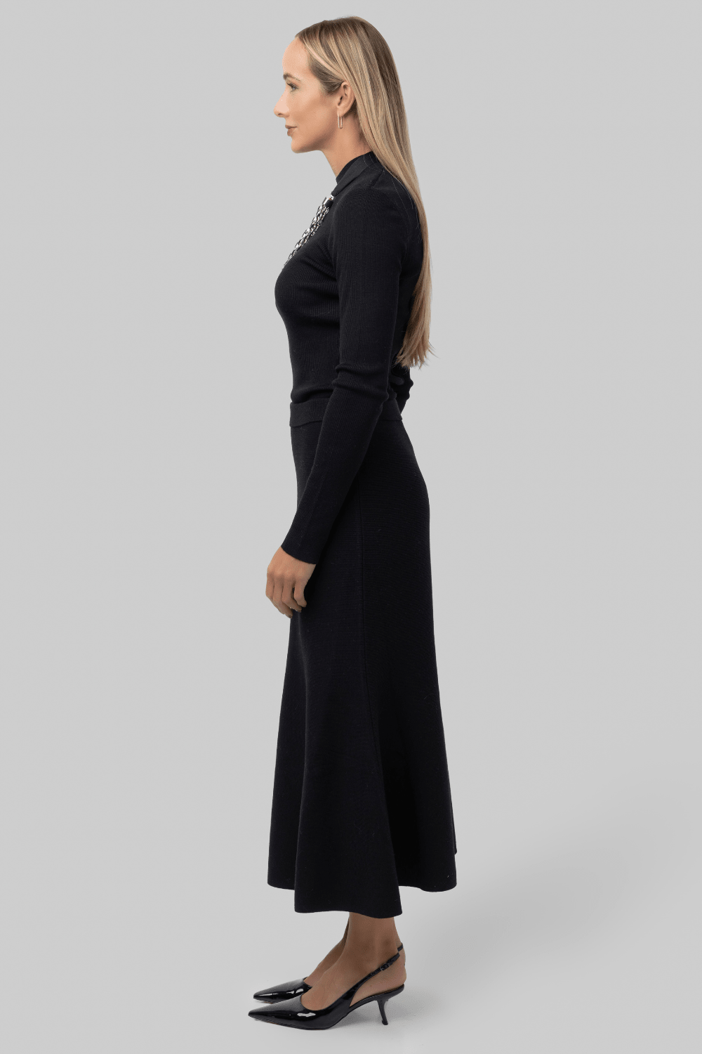 Xavier Ribbed Mock Neck Sweater in Black - Saint Art